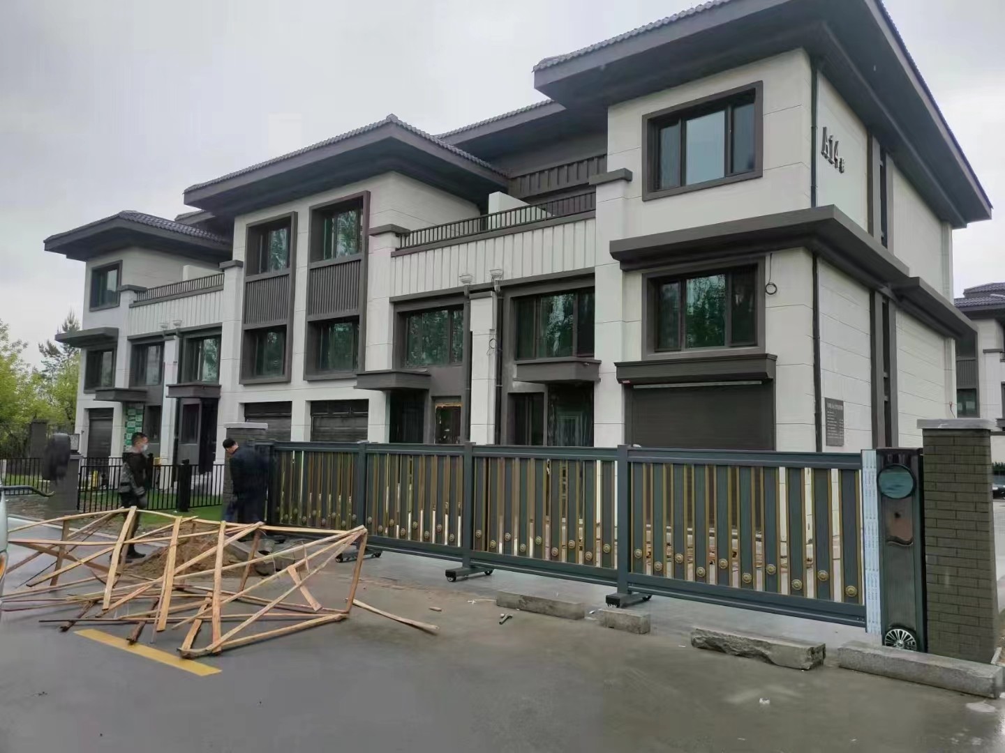 长宁区伸缩门电话